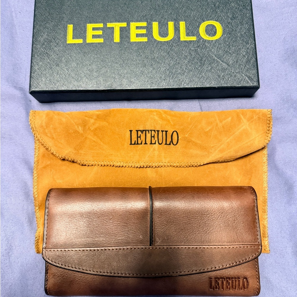 LETEULO Brown Leather Wallet